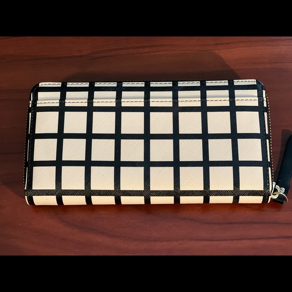 Kate Spade wallet - Picture 2 of 3